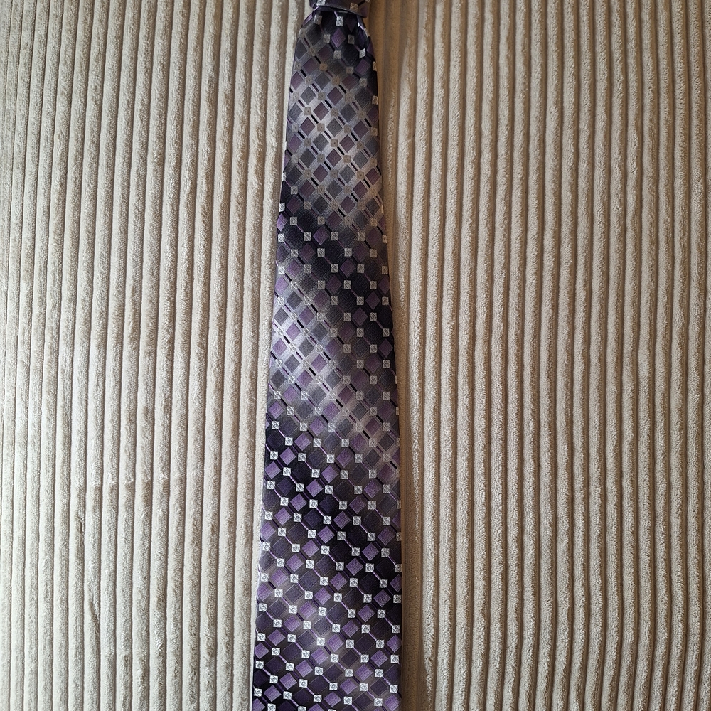 Pierre Cardin Geometric Purple and Gray Tie